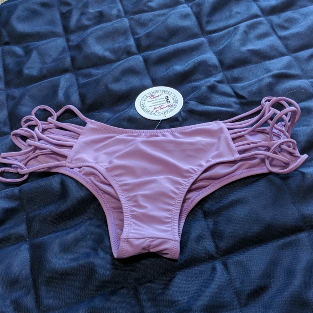Bikini bottom